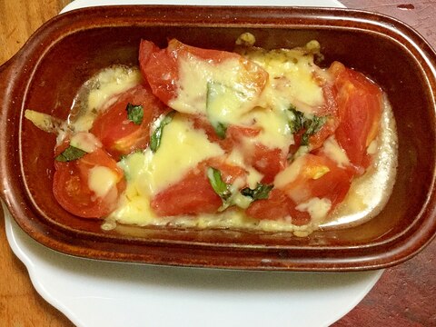 トマトと生バジルのチーズグラタン！